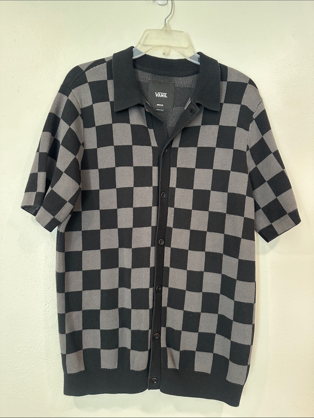 Vans Black Gray Checkerboard Short-Sleeve Button Up Sweater Cardigan Size Medium